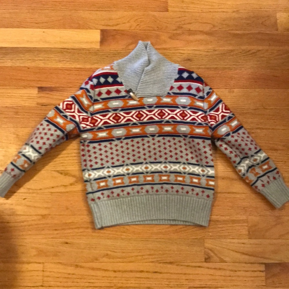Oshkosh boys Christmas sweater worn once